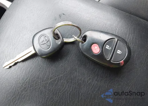 2013 Toyota Tacoma Base V6 z USA, uszkodzony, nr VIN 5TFMU4FN3DX011152